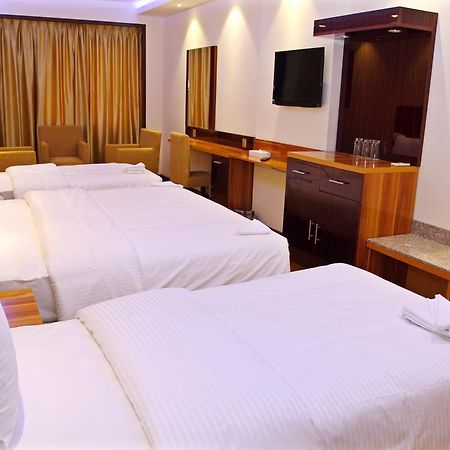 Fal Hotel L.L.C Dubái Habitación foto