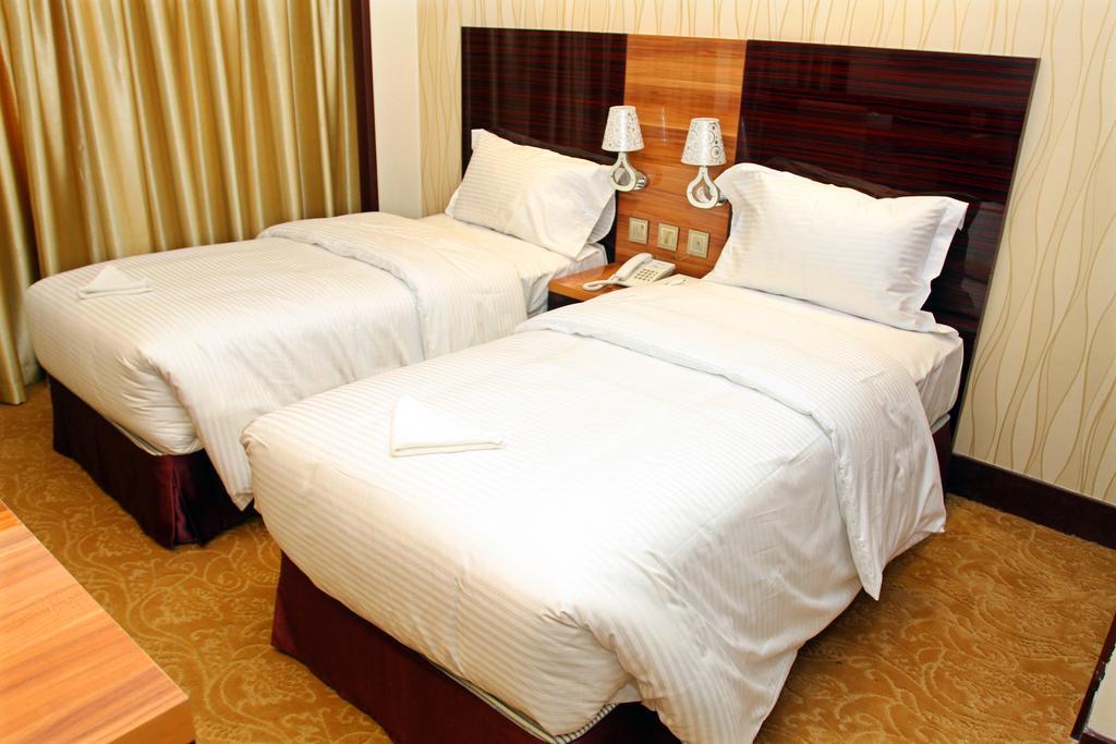 Fal Hotel L.L.C Dubái Habitación foto