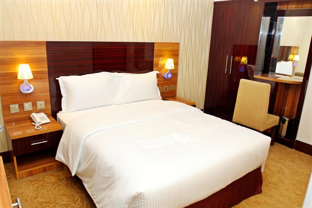 Fal Hotel L.L.C Dubái Habitación foto